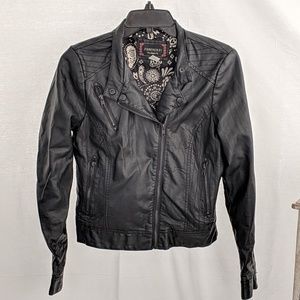 🐘 Forever 21 faux leather jacket size small